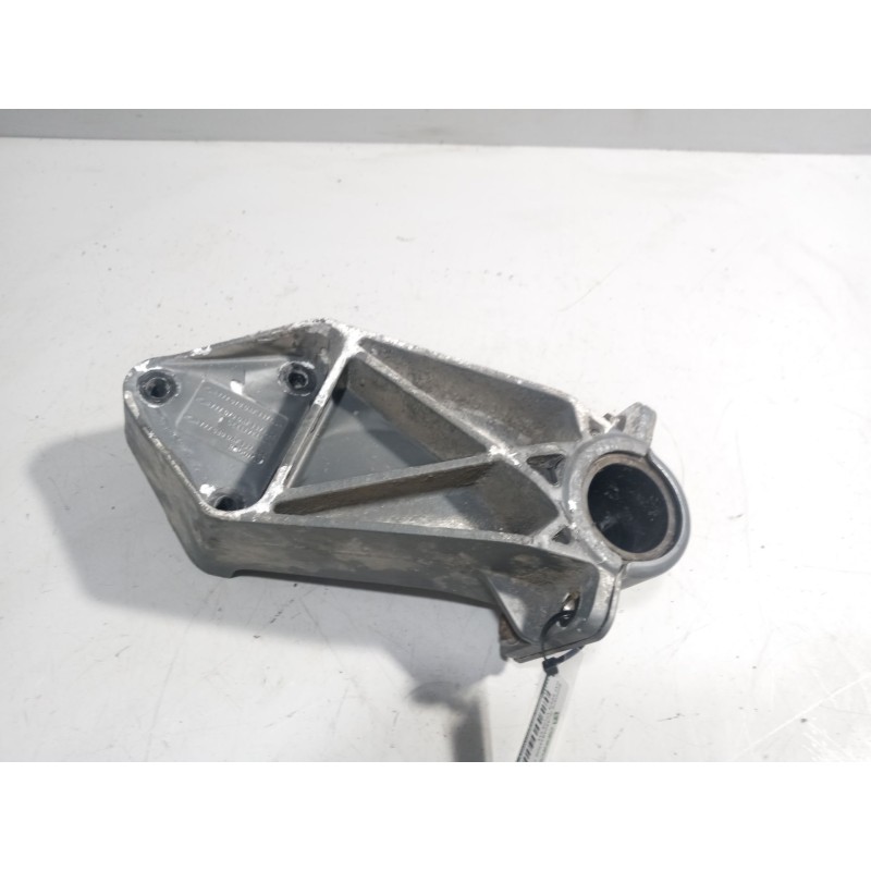 Recambio de soporte guardabarros trasero para daf serie xf105.460 12.9 diesel referencia OEM IAM 1371224 - Blanco 3