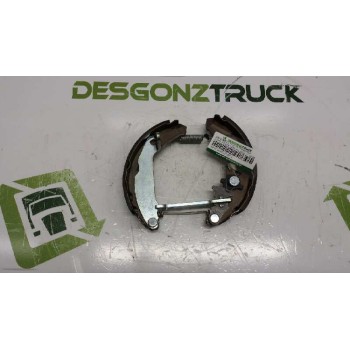 Recambio de zapatas de freno traseras para ford fiesta berlina ghia referencia OEM IAM   