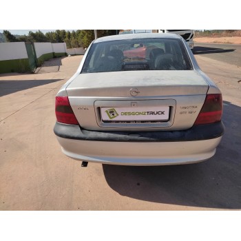 opel vectra b berlina del año 1998