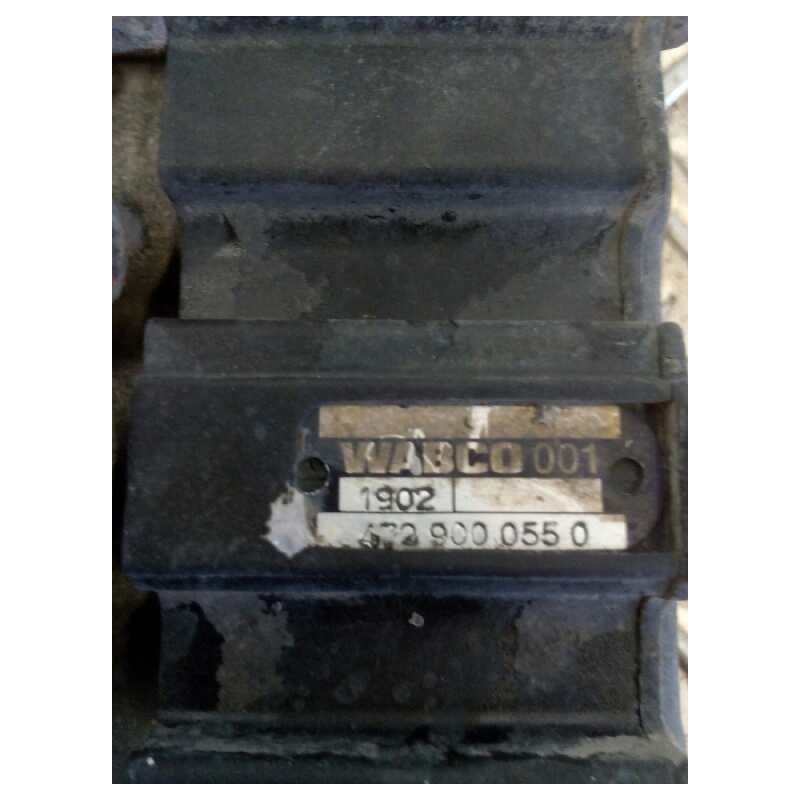 Recambio de valvula aire para man tg - a 18.460 fg / bb (e3/e4) l referencia OEM IAM 4729000550  VALVULA CONTROL EJE ELEVABLE - Blanco 2