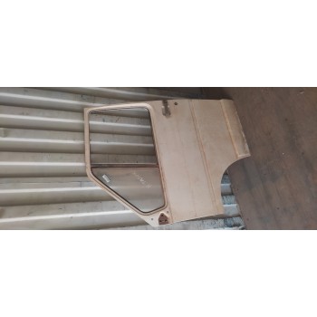 Recambio de puerta delantera izquierda para renault trafic 1.6 referencia OEM IAM   