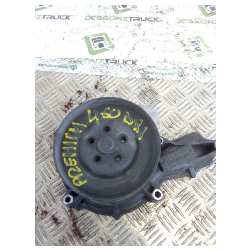 Recambio de bomba agua para renault premium route 2006 fas 4x2 larga distancia referencia OEM IAM 20744940  