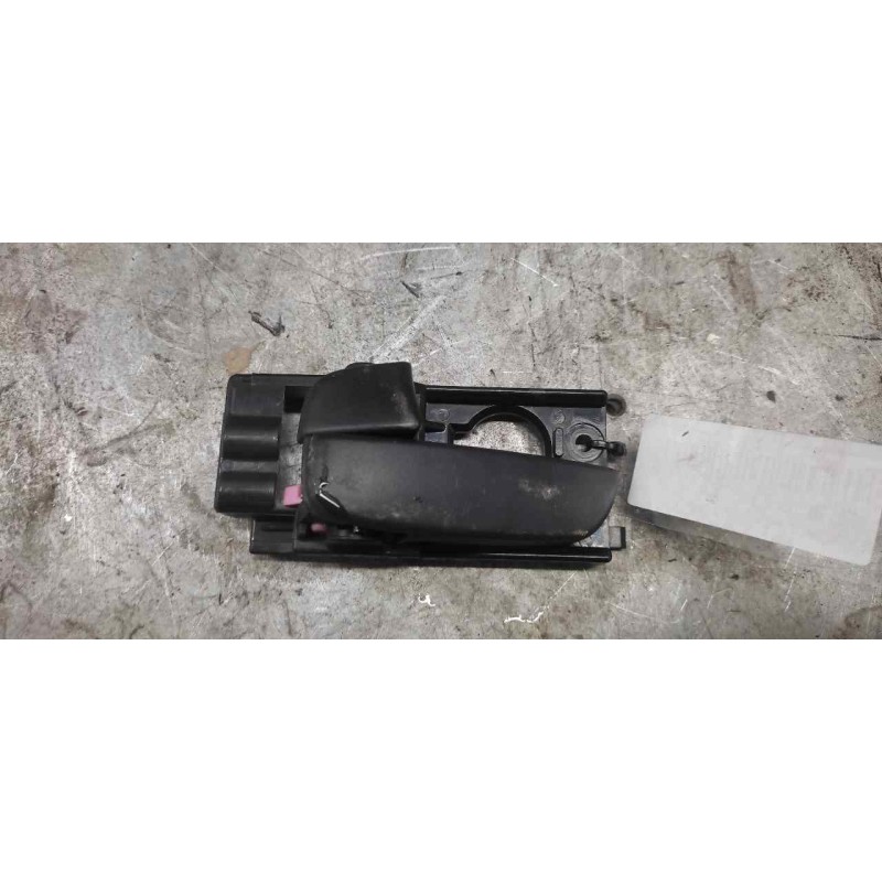 Recambio de maneta interior delantera izquierda para hyundai accent (mc) gl referencia OEM IAM   