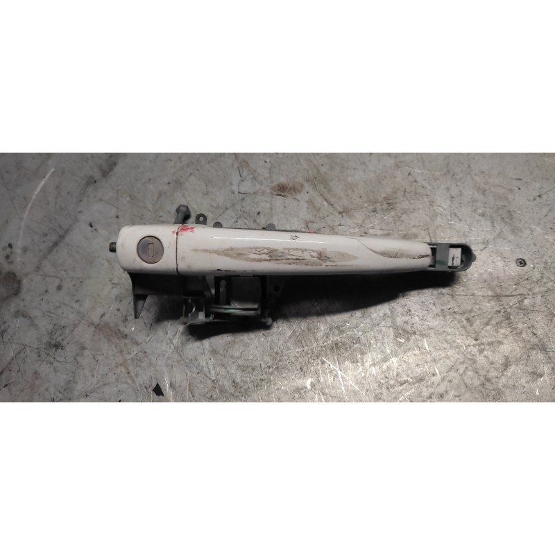 Recambio de maneta exterior delantera izquierda para citroën c4 grand picasso avatar referencia OEM IAM 9080168680  