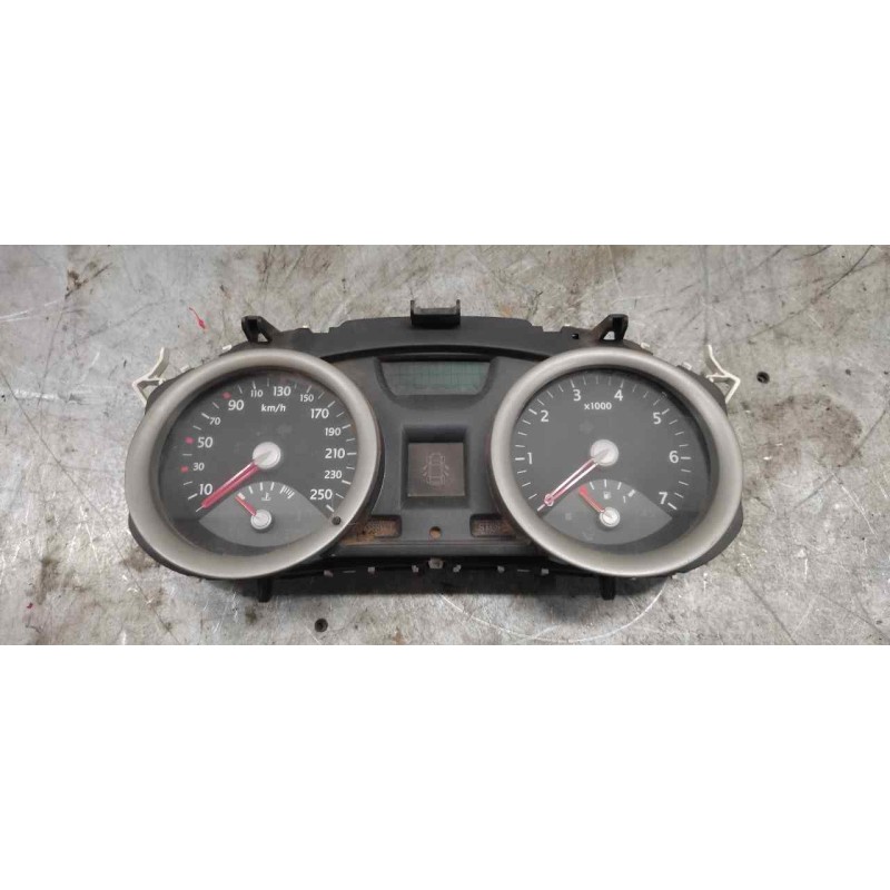 Recambio de cuadro instrumentos para renault megane ii classic berlina confort dynamique referencia OEM IAM 8200364007  