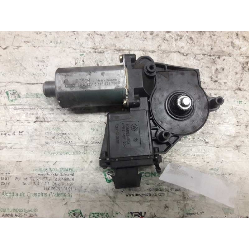 Recambio de motor elevalunas trasero derecho para opel vectra b berlina básico (1999) referencia OEM IAM 0130821794  