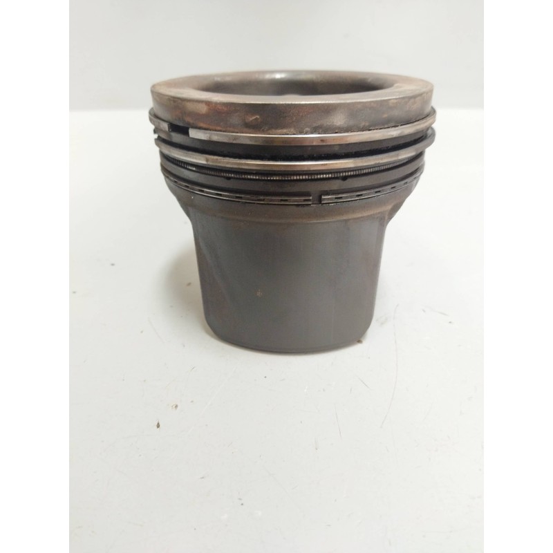 Recambio de piston para volvo fh xxx fg 4x2 low corto referencia OEM IAM 22106875  