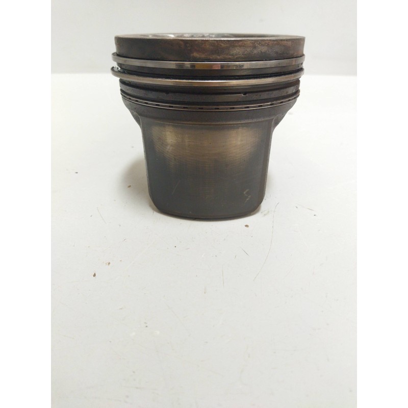 Recambio de piston para volvo fh xxx fg 4x2 low corto referencia OEM IAM 22106875  