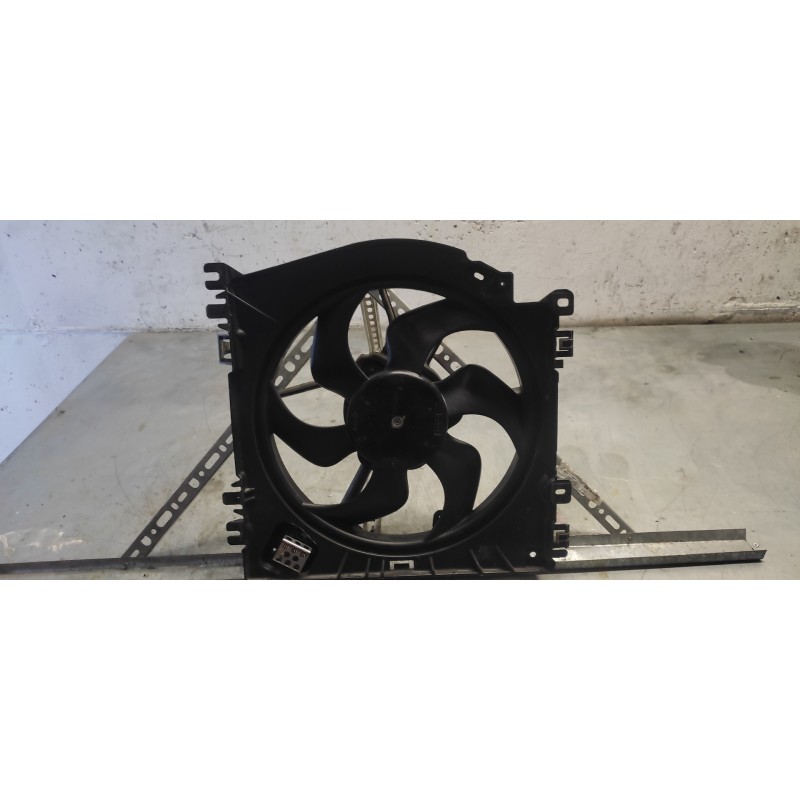 Recambio de electroventilador para renault modus confort dynamique referencia OEM IAM 8200135167 2 PINS 2