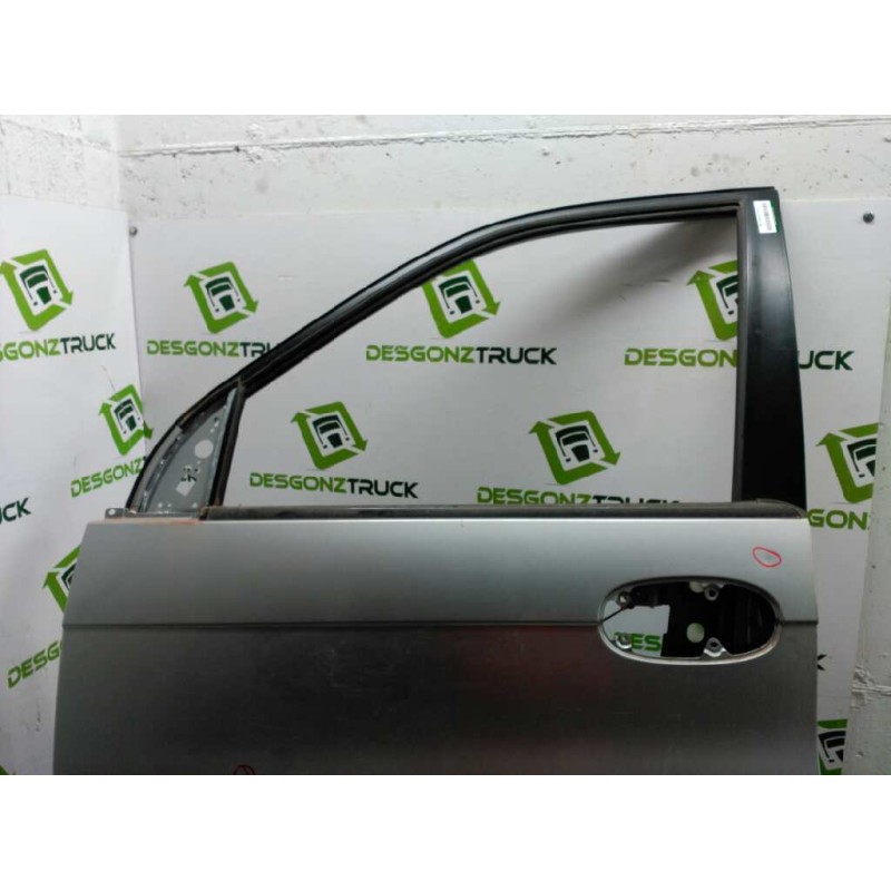 Recambio de puerta delantera izquierda para kia carnival ii 2.9 cdri ex referencia OEM IAM 2