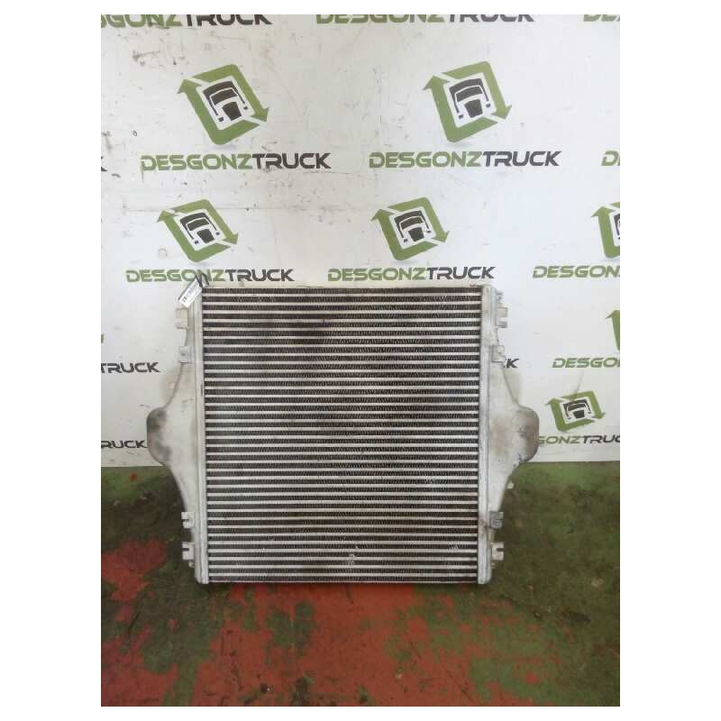 Recambio de intercooler para iveco eurostar (ld) fsa  (ld 440 e 52 4x2) gran espacio referencia OEM IAM  71CM ALTO/65CM LARGO 