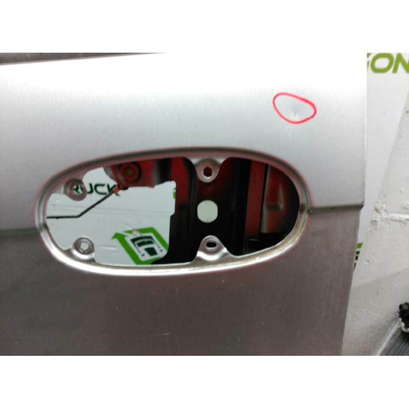 Recambio de puerta delantera izquierda para kia carnival ii 2.9 cdri ex referencia OEM IAM 5