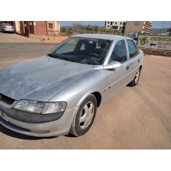 opel vectra b berlina del año 1998