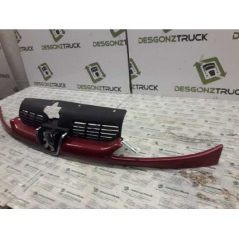 Recambio de rejilla delantera central para peugeot 206 berlina xr referencia OEM IAM 9628691277  