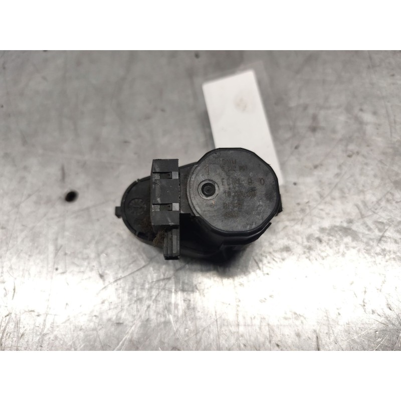 Recambio de motor apertura trampillas climatizador para bmw serie 5 berlina (e60) 520d referencia OEM IAM 6942991  3 PINS - Negro