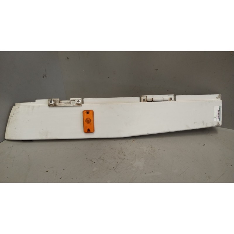 Recambio de molduras traseras para renault magnum ab 2005 12.8 diesel referencia OEM IAM 5010599252  