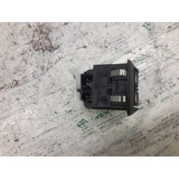 Recambio de mando elevalunas delantero izquierdo para peugeot 206 berlina xr referencia OEM IAM   