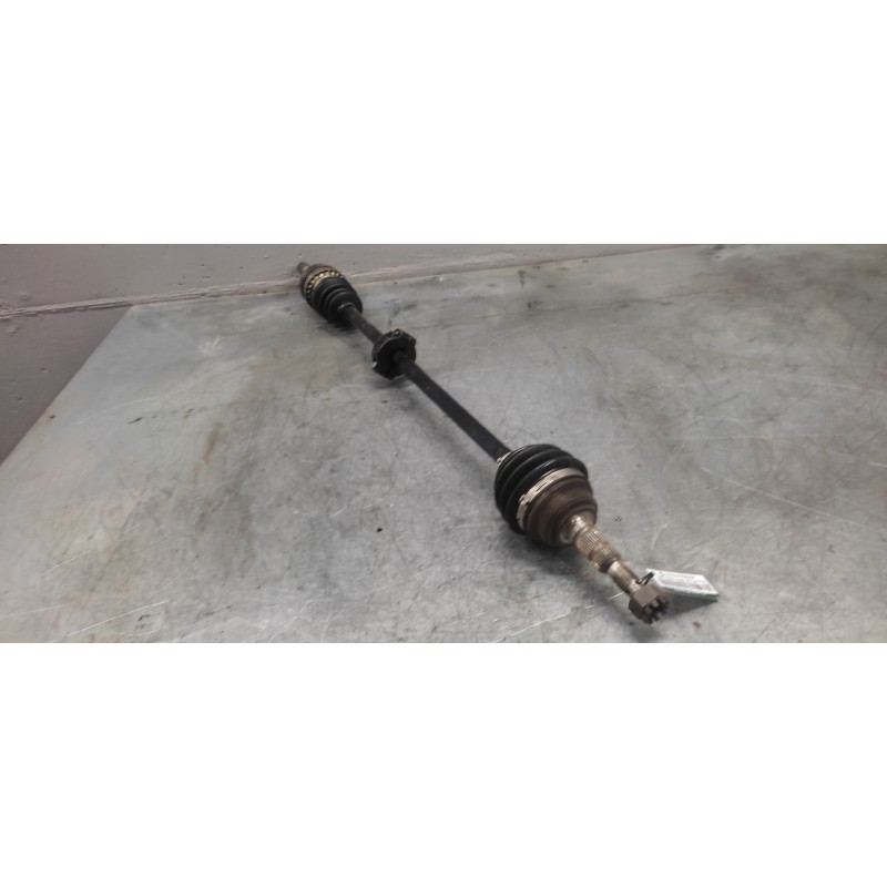 Recambio de transmision delantera derecha para opel astra g berlina club referencia OEM IAM  27MM MANGUETA 24MM CAMBIO