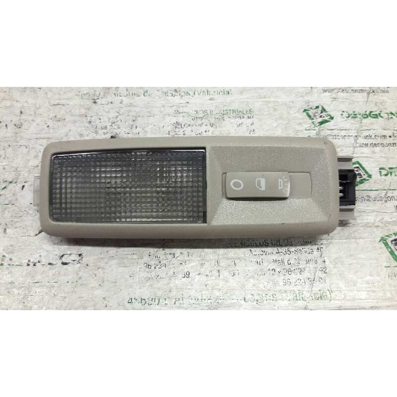 Recambio de luz interior para renault espace iv (jk0) dynamique referencia OEM IAM 8200360559 TRA. IZQ. 8200023775