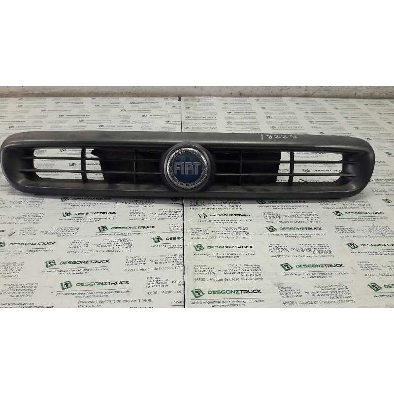 Recambio de rejilla delantera central para fiat scudo (222) 2.0 jtd familiar (5 asientos) referencia OEM IAM   