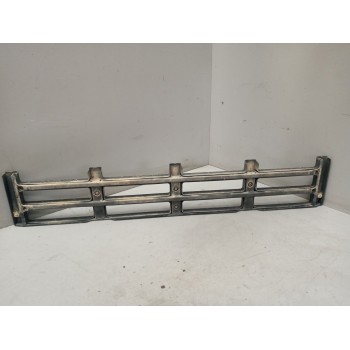 Recambio de rejilla delantera central para volvo fh xxx 12.8 diesel referencia OEM IAM 20529704  