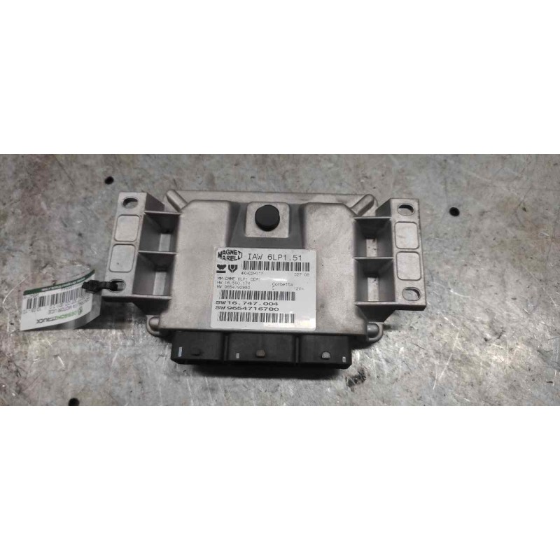 Recambio de centralita motor uce para peugeot 307 cc (s1) 2.0 referencia OEM IAM 9654716780 9654792980 