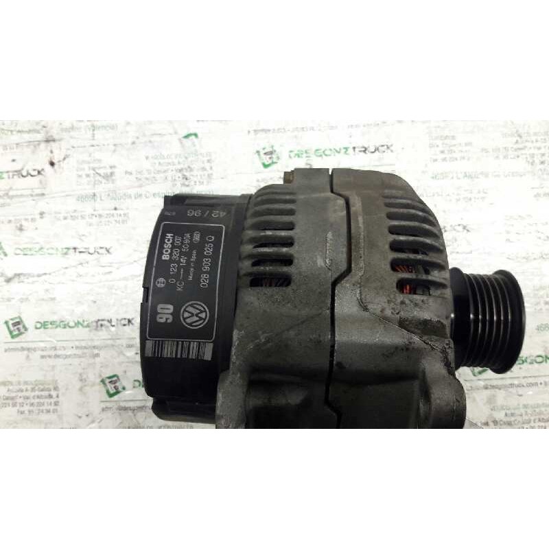 Recambio de alternador para volkswagen polo berlina (6n1) air referencia OEM IAM 0123320007 028903025Q BOSCH