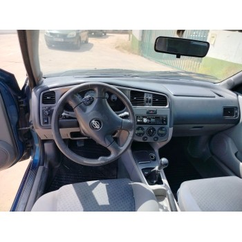 nissan primera (p11) del año 2001