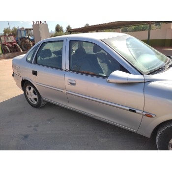 opel vectra b berlina del año 1998