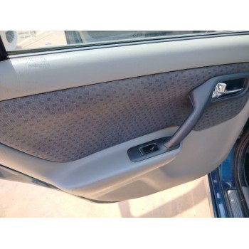 nissan primera (p11) del año 2001