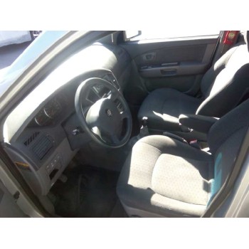 kia carens del año 2004