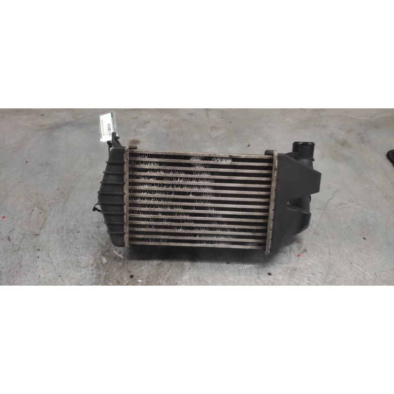 Recambio de intercooler para opel astra h berlina cosmo referencia OEM IAM 13213402  