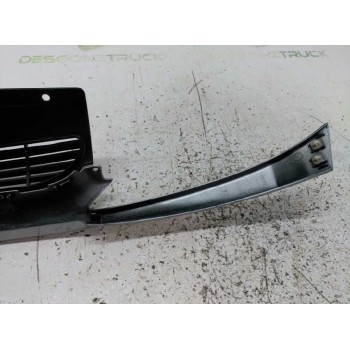 Recambio de rejilla delantera central para peugeot 206 berlina look referencia OEM IAM   