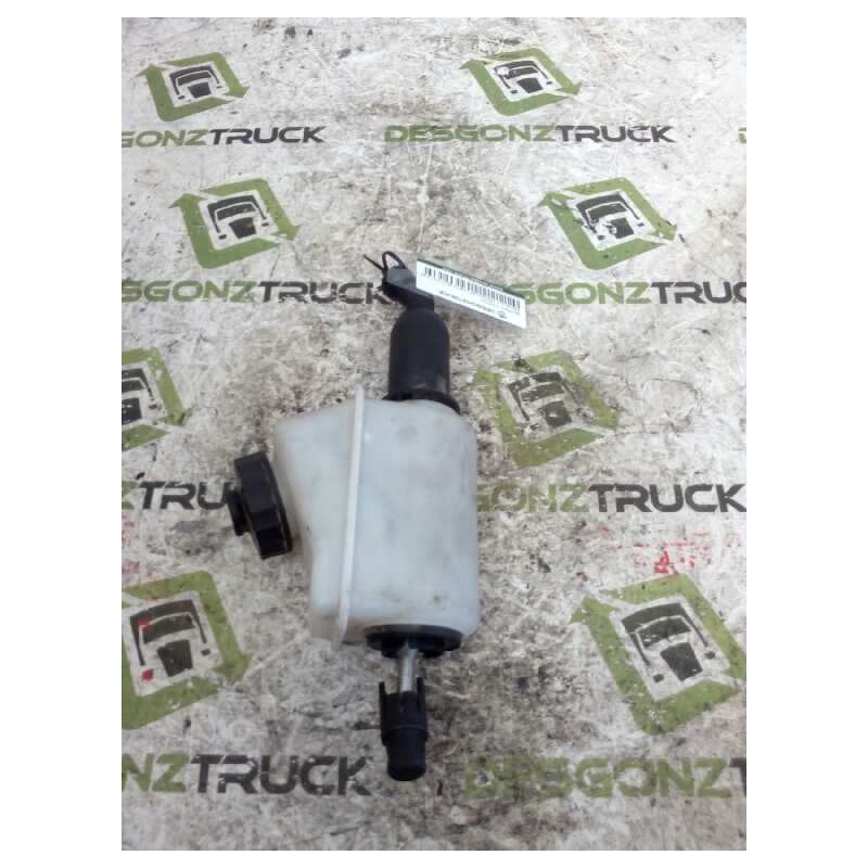 Recambio de bombin embrague para renault premium distribution fas 4x2 cabina larga referencia OEM IAM   