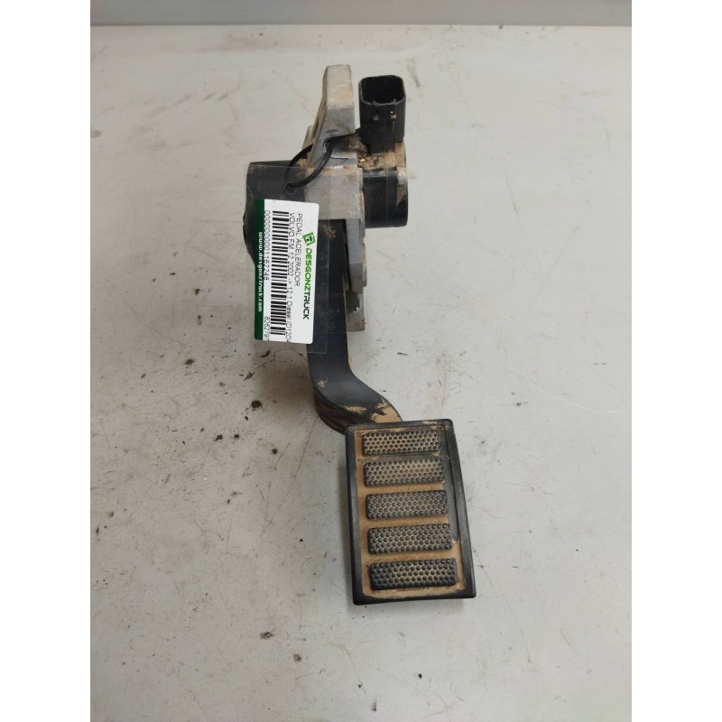 Recambio de pedal acelerador para volvo fm 12 2002  12.1 diesel (d12d420) referencia OEM IAM 82627979  