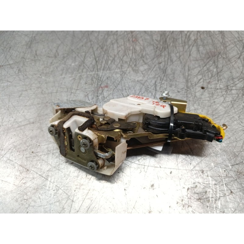 Recambio de cerradura puerta trasera izquierda para opel agila básico referencia OEM IAM 3PINES  