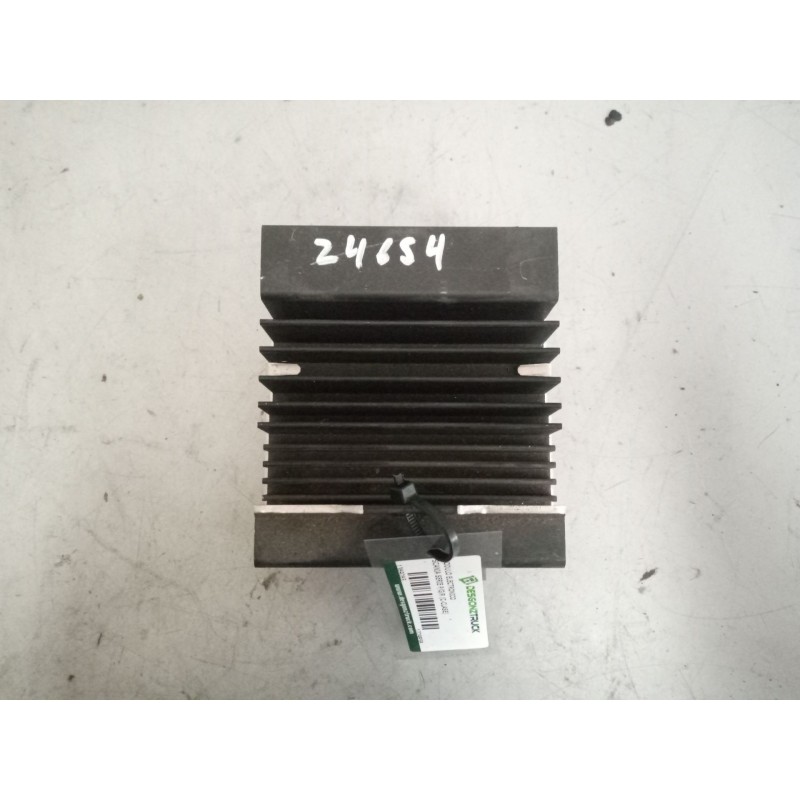 Recambio de modulo electronico para scania serie p/g/r (c-clase) 11.7 diesel referencia OEM IAM 1729858  convertidor 24v/12v - Blanco
