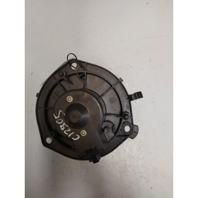 Recambio de motor calefaccion para iveco daily combi referencia OEM IAM 500326592 570630200 