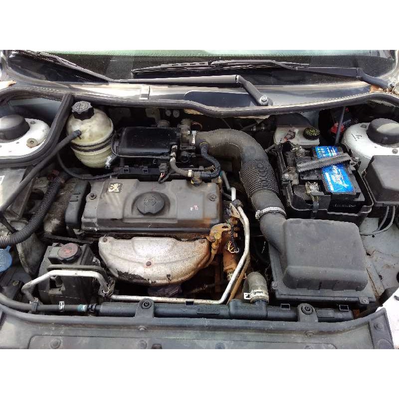 PEUGEOT 206 BERLINA