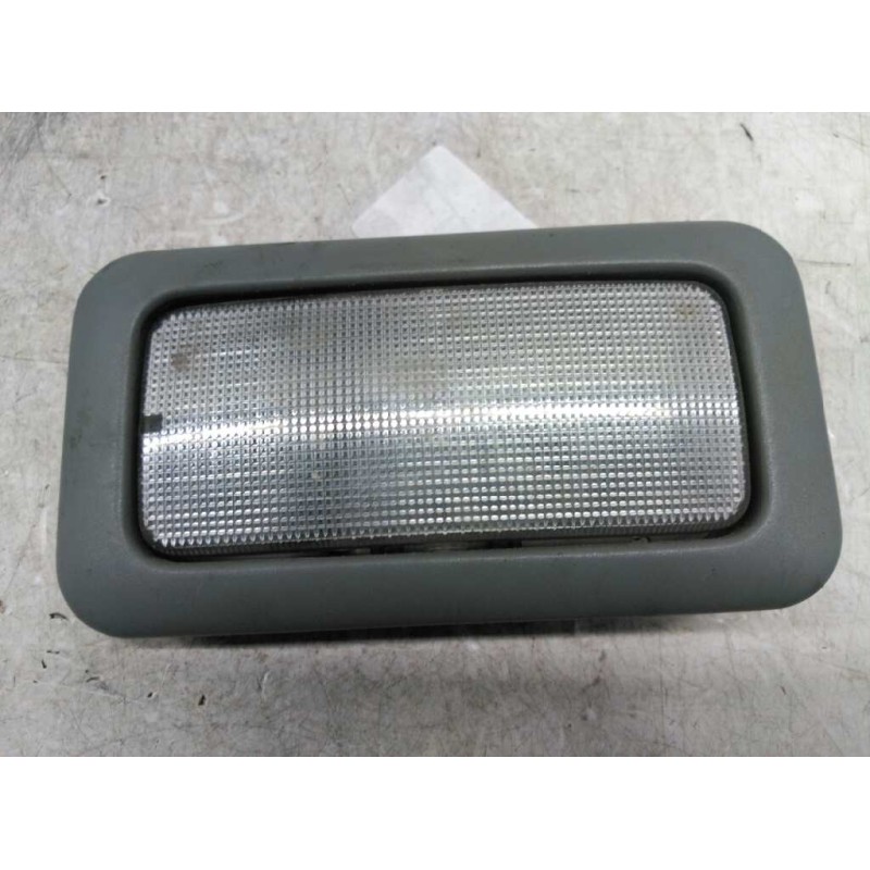 Recambio de luz interior para nissan primastar (x83) caja cerrada batalla corta 2,7t referencia OEM IAM 8200418969 08896801 