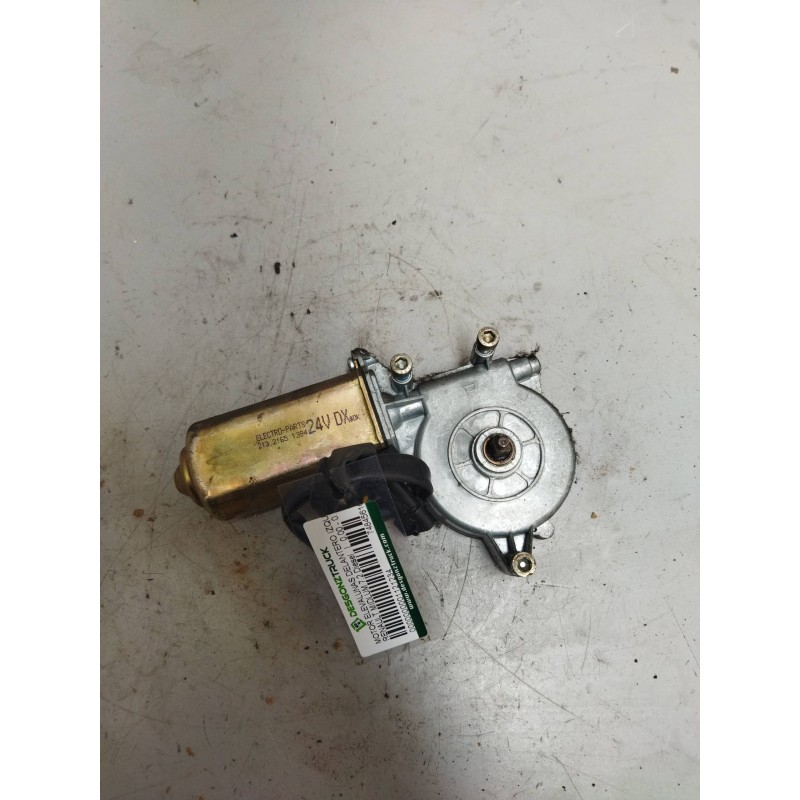 Recambio de motor elevalunas delantero izquierdo para renault midlum 7.2 diesel referencia OEM IAM 7484561612  