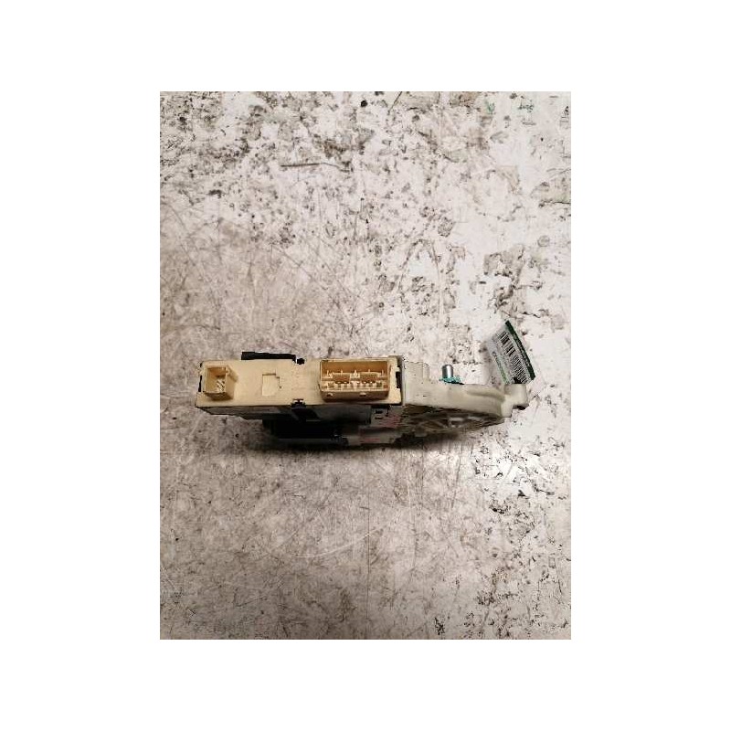 Recambio de motor elevalunas delantero derecho para citroën c4 berlina vtr plus referencia OEM IAM 996388103 20/6 PINS 2