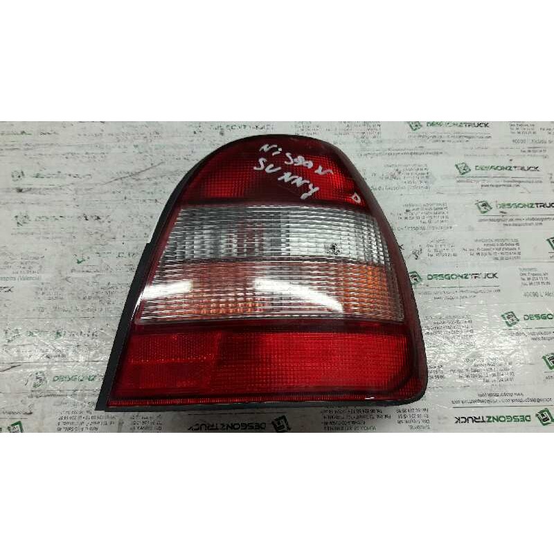 Recambio de piloto trasero derecho para nissan sunny berlina (n14) slx referencia OEM IAM 22063324  