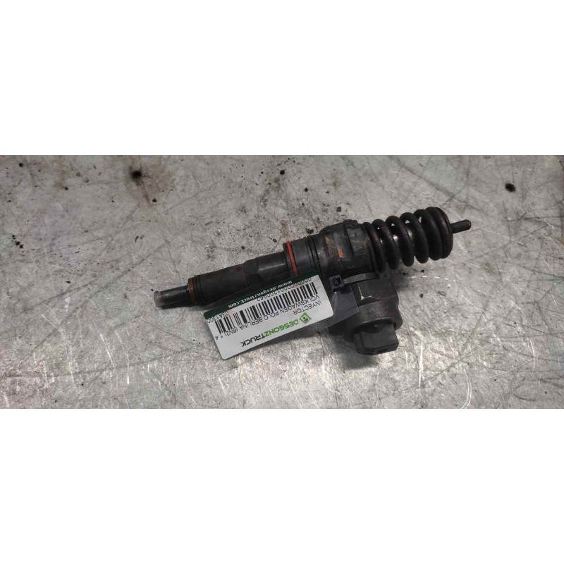 Recambio de inyector para volkswagen polo berlina (6n2) 1.4 tdi referencia OEM IAM 03A130073F  