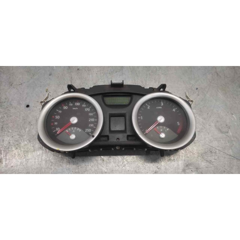 Recambio de cuadro instrumentos para renault megane ii coupe/cabrio 1.9 dci diesel referencia OEM IAM 8200399701D  