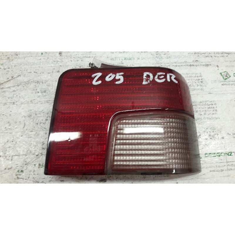 Recambio de piloto trasero derecho para peugeot 205 berlina 1.4 generation referencia OEM IAM  TULIPA DERECHA 