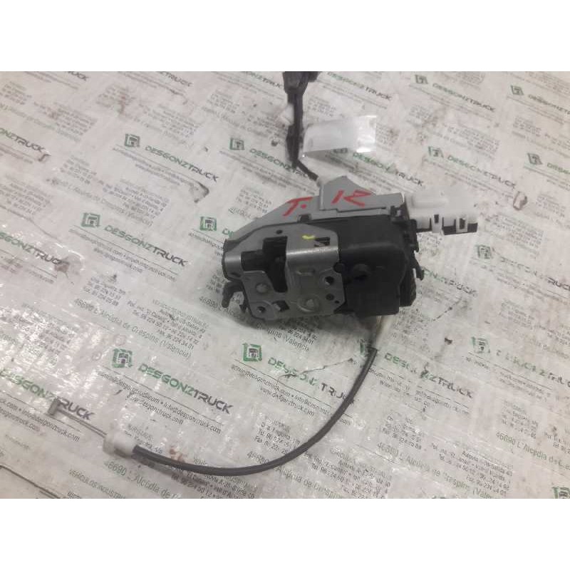 Recambio de cerradura puerta trasera izquierda para peugeot 308 confort referencia OEM IAM 567165 6 PINS 