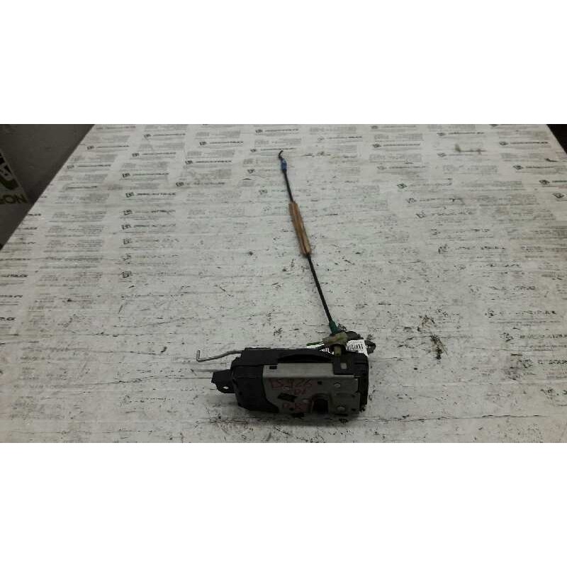 Recambio de cerradura puerta delantera derecha para opel zafira b 1.9 cdti referencia OEM IAM 13210749  