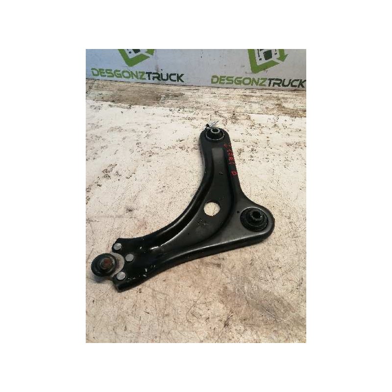 Recambio de brazo suspension inferior delantero derecho para peugeot 208 style referencia OEM IAM   