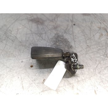 Recambio de enganche de cinturon trasero derecho para opel corsa d ´´111 years´´ referencia OEM IAM 735364448  